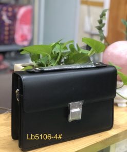 Alternative view of VÍ CẦM TAY DA THẬT